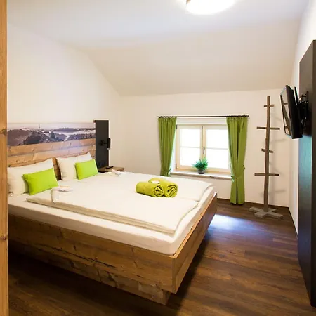 Schleipfnerhof Urlaub Auf Dem Bauernhof * Bernau am Chiemsee